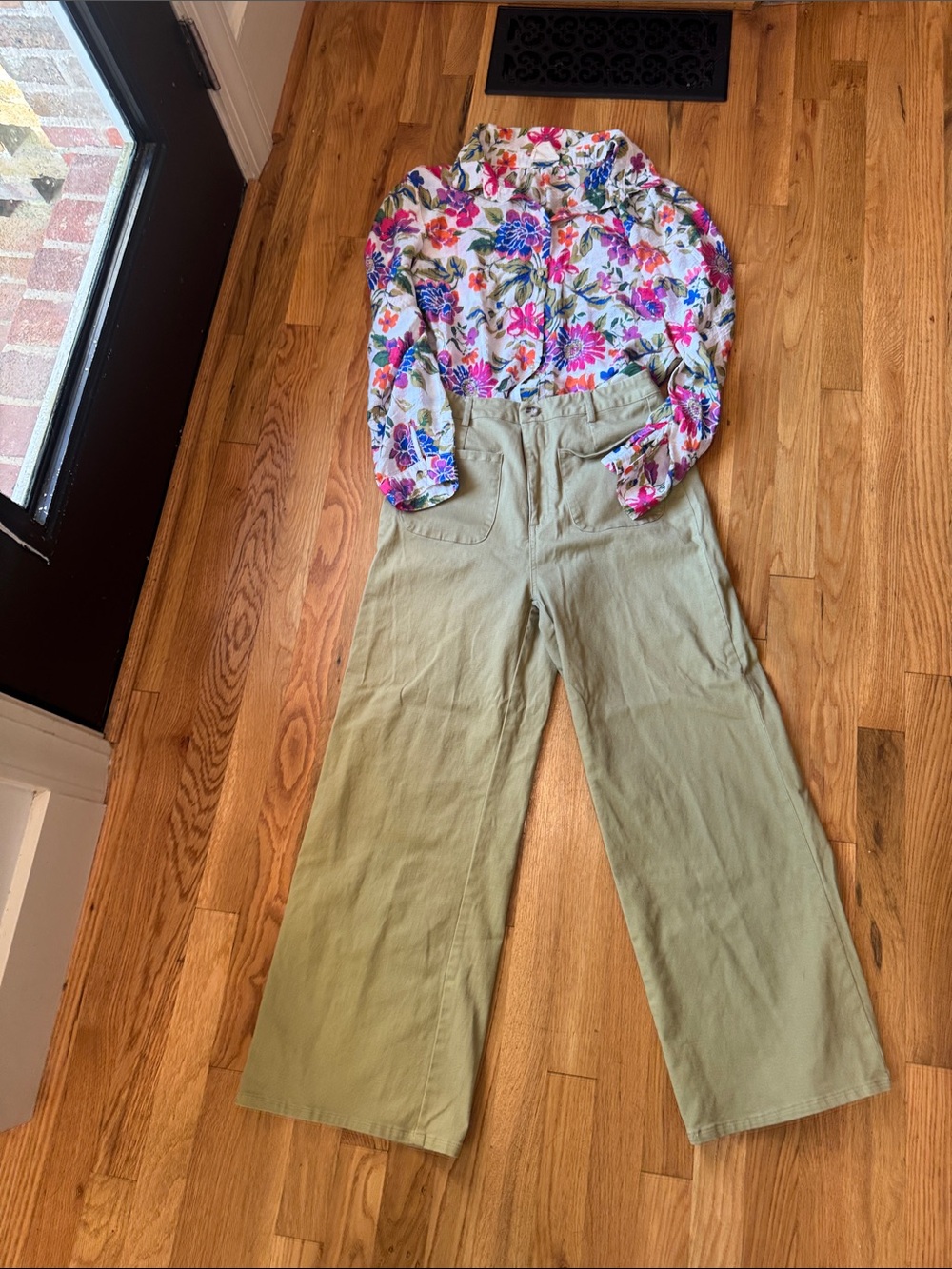 entro Olive Green Wide-Leg Pants